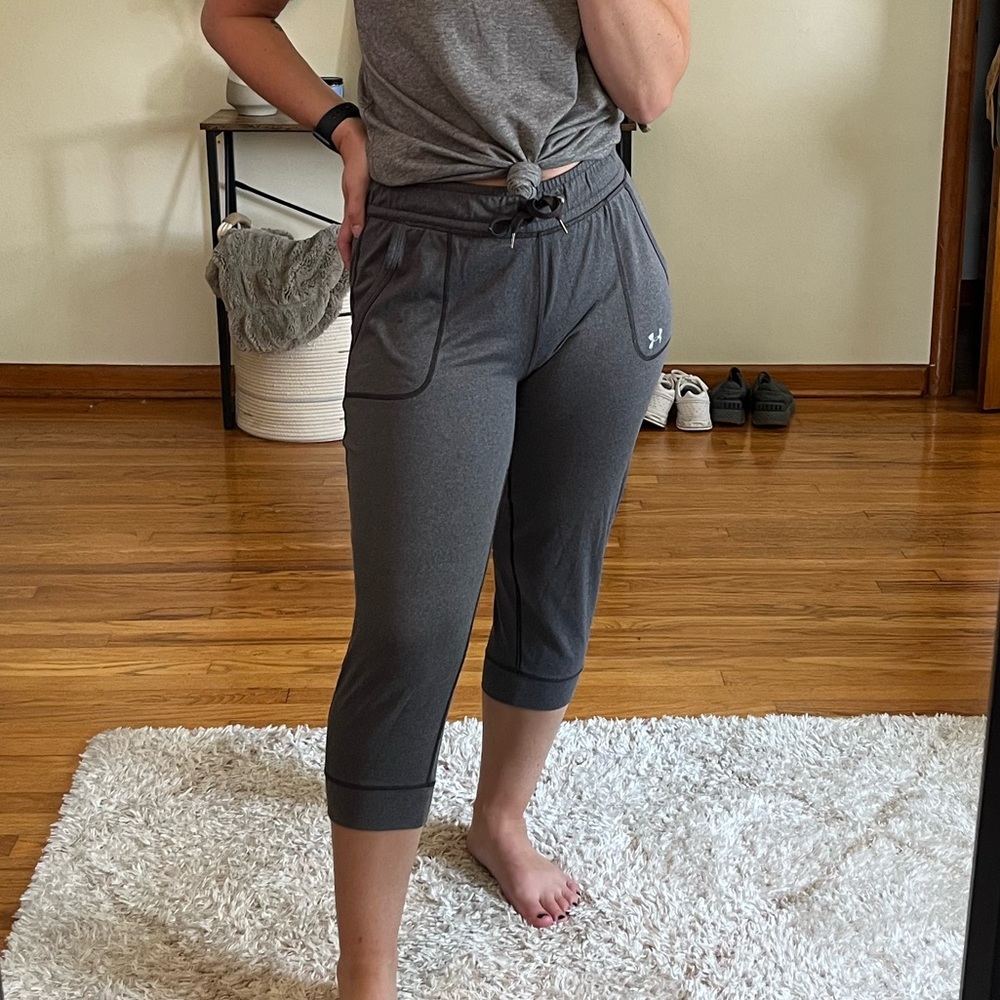Gray under Armour pant